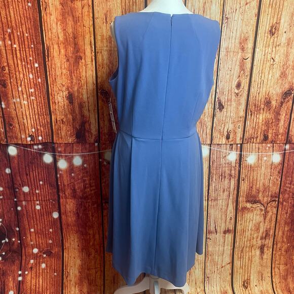 NWT Tahari periwinkle fit-and-flare dress bow front size 10 poly blend RV $99 - Picture 3 of 7